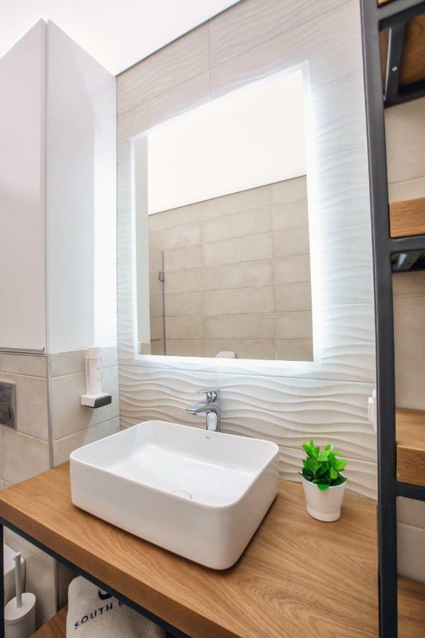 South Place Apartments 산단스키 외부 사진